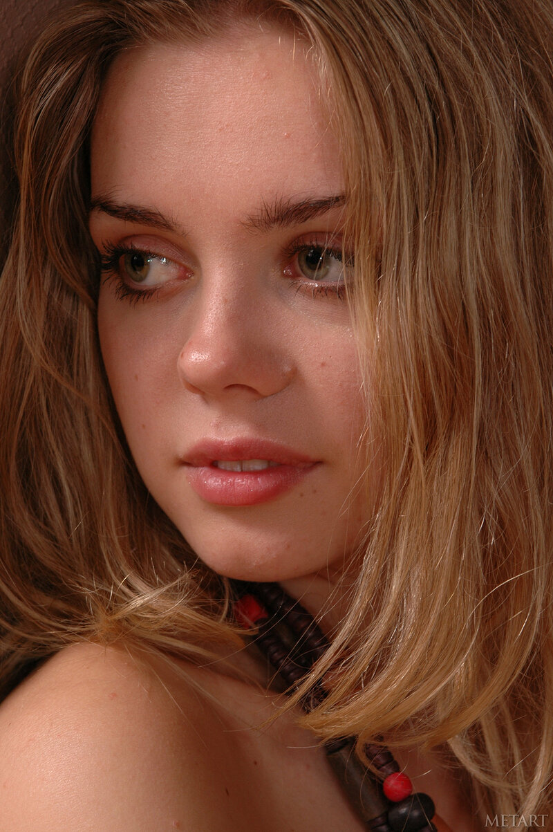 Тина, 32